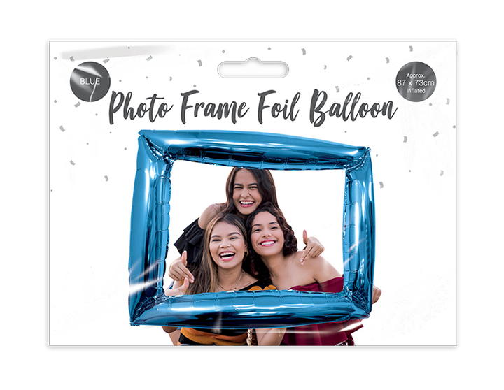 Tilskynd gæster til at tage sjove snapshots af deres eftermiddag/aften med denne fotoramme folieballon og fange gode minder for altid! Hvert produkt består af: en lys pink eller blå metallisk folieramme, som når den er oppustet måler 87 cm x 73 cm; et 2m stykke snor, der giver mulighed for at hænge rammen op; og et plastiksugerør, som skal bruges til at puste ballonen op. Pust ikke op med helium